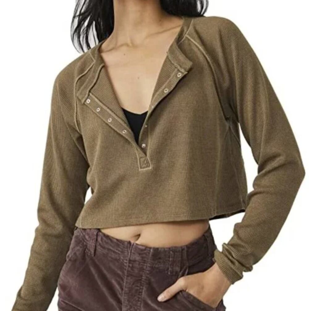 Free People early knight cropped pullover green henely thermal